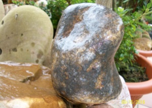 330-03-meteorito-mano-mortero