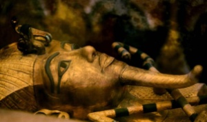 330-05-mascara-tutankamon