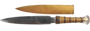330-06-daga-tutankamon-hierro-meteorico